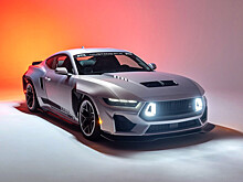 Ford Mustang RTR Spec 5: карбоновый обвес в стиле киберпанк, 882 л.с., можно выбрать МКП