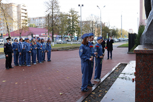 В Брянской области сотрудники полиции и общественники вручили удостоверения юным стражам порядка