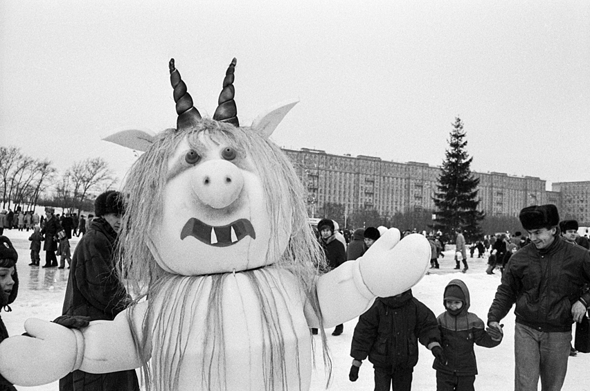 Во время праздника на Поклонной горе, 25 декабря 1993 года