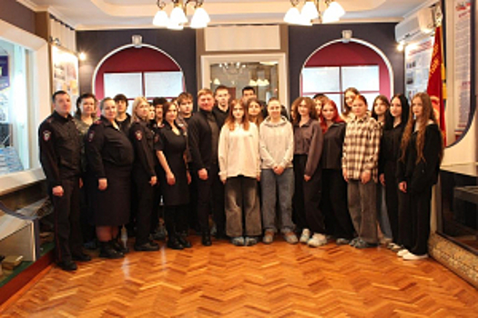 В Оренбургской области полицейские приняли участие во Всероссийской акции «Студенческий десант»