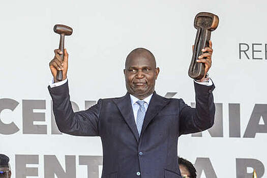 Президент Мозамбика планирует посетить с визитом Россию в начале 2026 года