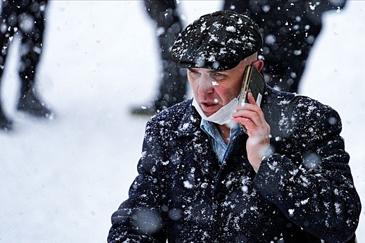 Мошенники придумали новую схему обмана с выплатами к празднику