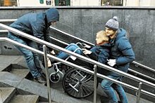 В Приморье у чиновников не хватило денег на коляску инвалиду