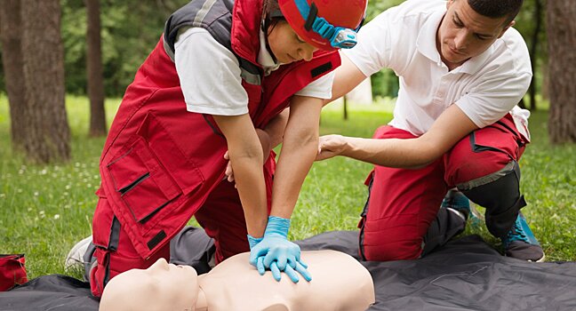 Какими медицинскими знаниями должен обладать водитель?