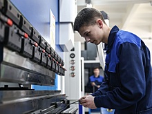 Обучение в колледжах сократилось в два раза, выпускников сразу берут на работу