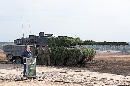Бундесвер начал обучение украинских солдат управлению танками Leopard 2