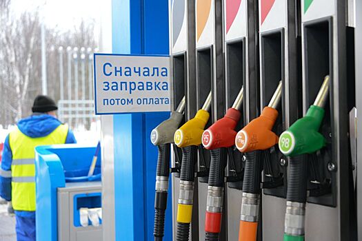 «Не взрывается при ДТП»: российским автомобилистам объяснили преимущества перехода на газ