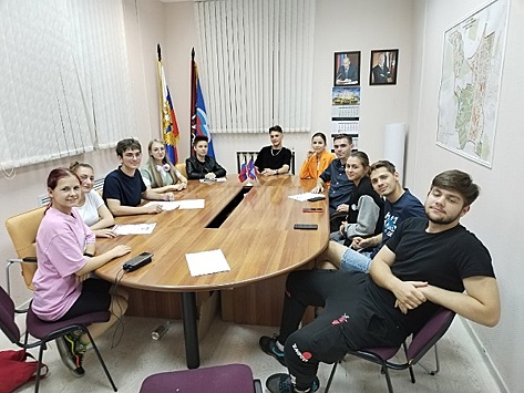 Члены молодежной палаты Щербинки провели внеочередное собрание