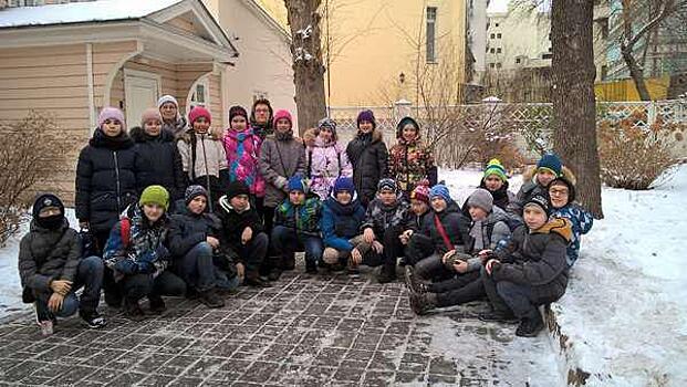 Школьники из Хорошевского посетили Дом-музей Лермонтова