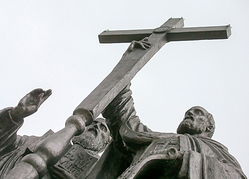 Возле памятника Кириллу и Мефодию в центре Москвы нашли тело экскурсовода