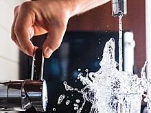 Врач назвала время, после которого нельзя пить воду