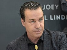 Солист Rammstein госпитализирован с коронавирусом