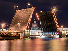 Туристам в Петербурге рассказали, можно ли фотографировать мосты