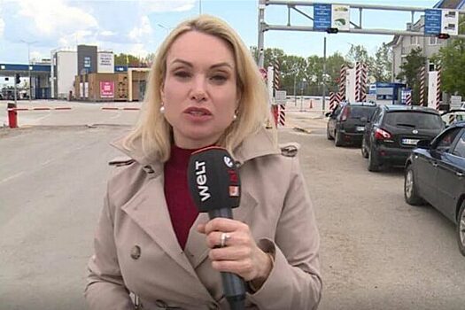 Адвокат: Бывшая сотрудница Первого канала Марина Овсянникова покинула Россию