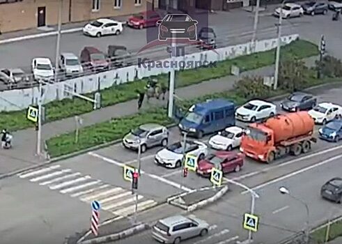 В Красноярске со стрельбой задержали подозреваемых