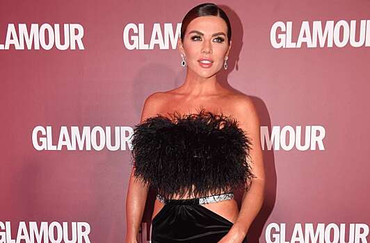 Замужнюю Анну Седокову заметили в компании с другим мужчиной