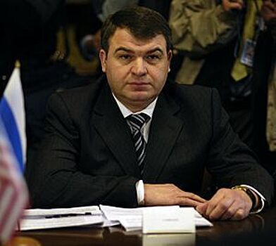 Экс-глава Минобороны Седюков может войти в совет директоров ОАК