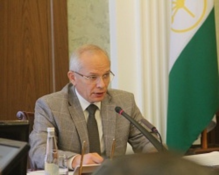 Рустэм Марданов отменил новогодние каникулы для министров