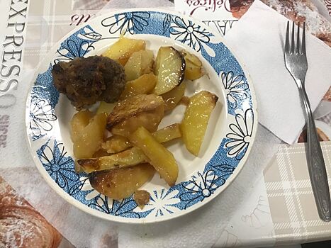 В Глазове на 30 рублей повысилась стоимость комплексного школьного обеда