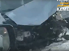 Очевидец опубликовал кадры смертельного ДТП на кузбасской трассе