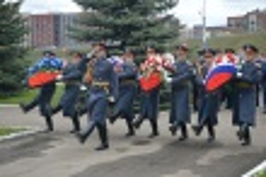 В Оренбурге волонтеры культуры поздравили ветеранов