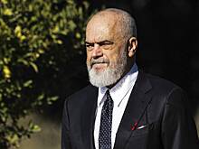 Журналисты обратили внимание на жест премьера Албании во время выступления Зеленского