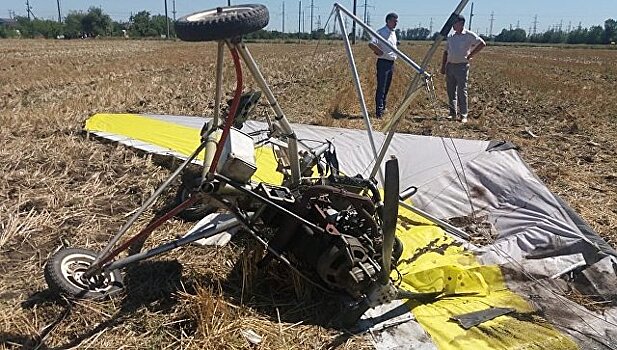 В Краснодаре упал дельтаплан, пострадал пилот