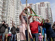 Посадить дерево — выполнено! В Новой Москве прошла акция «Семейное дерево»