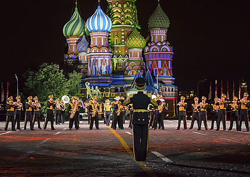 Центральный военный оркестр Минобороны России выступит в Москве со знаменитым итальянским баритоном Кармело Коррадо Карузо