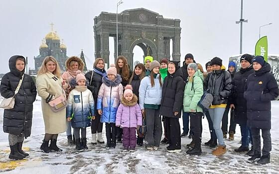 Семьи рязанских участников спецоперации посетили парк «Патриот» в Подмосковье
