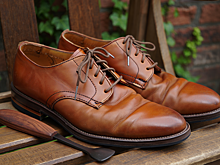 Обувь в стиле «Grandpa Shoes» закрепилась в числе главных модных трендов 2025 года