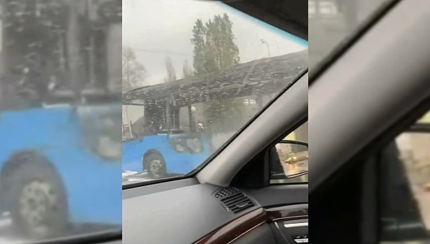Никто не пострадал в результате возгорания автобуса в Лефортово