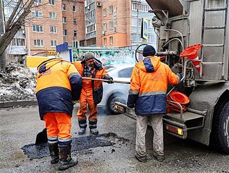 В Самаре аварийно-ямочным ремонтом восстановлено 55% дорог