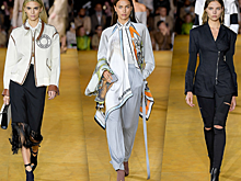 Агнесс Дейн, Ирина Шейк, Алеся Кафельникова и Кендалл Дженнер (теперь блондинка!) приняли участие в новом показе Burberry