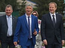 Виктору Томенко рассказали об успешных проектах, реализуемых в степной зоне