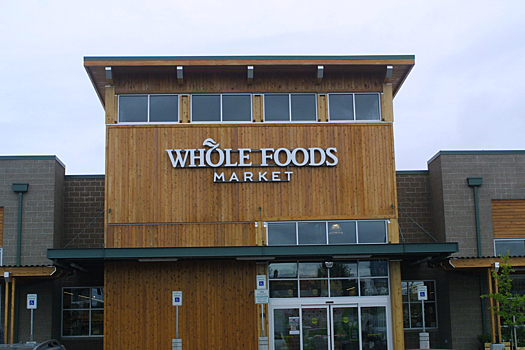 Регулятор США одобрил слияние Whole Foods и Amazon