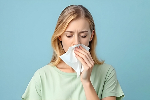 Почему работа женщин из дома во время месячных не укрепит семью: мнение политолога