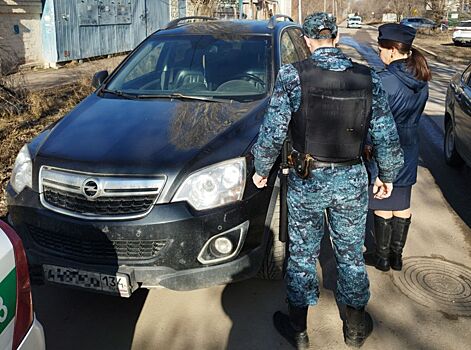 Волгоградка лишилась автомобиля из-за долгов на сумму более полумиллиона рублей