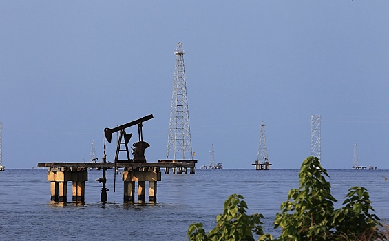 Китай закупил первую партию нефти из Венесуэлы