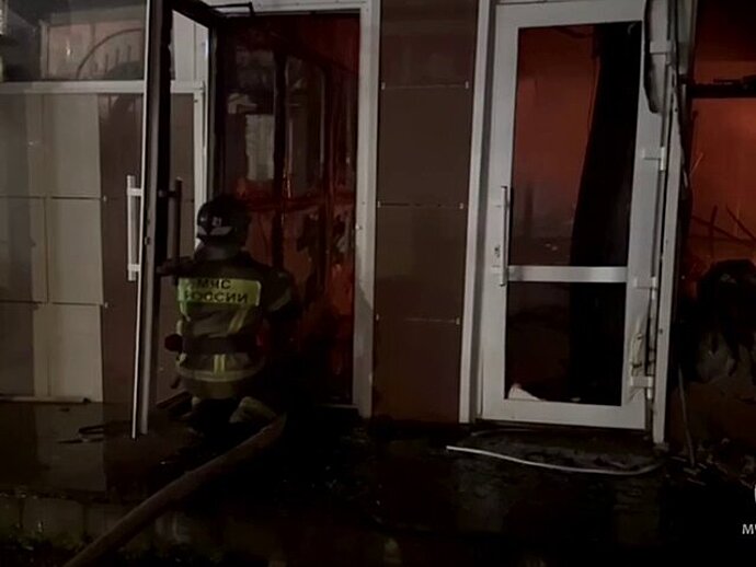 Открытое горение ликвидировано в торговых павильонах на Ставрополье