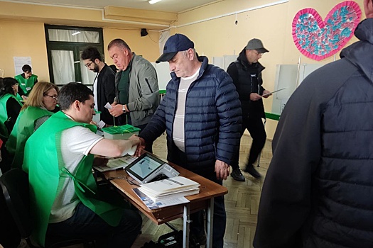 Экзит-поллы дают противоречивые данные об итогах парламентских выборов в Грузии