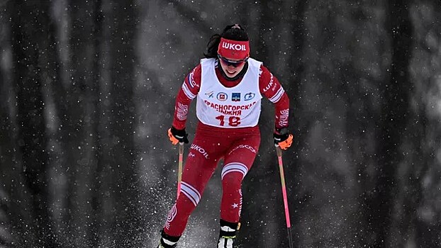 Лыжницу Степанову унесли на носилках после гонки