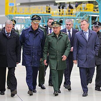 Министр обороны РФ посетил ульяновское предприятие ОАК