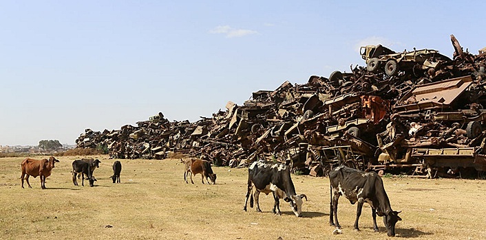 Кладбище советской военной техники в Африке