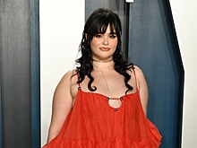 Плюс-сайз звезда «Эйфории» восхитила фанатов фигурой