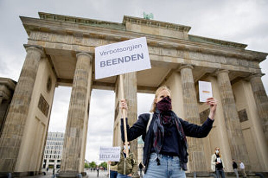 В Испании за сутки от коронавируса скончалось менее 200 человек