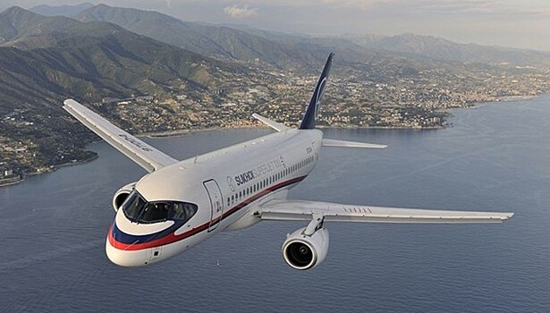 СМИ: авиакомпания S7 купит 100 самолетов SSJ-100
