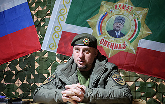 Алаудинов наградил бойцов, отличившихся в ходе операции "Поток"