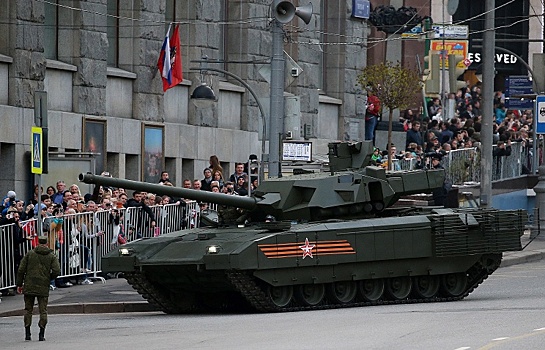 Новая танковая армия первой в России получит "Армату"