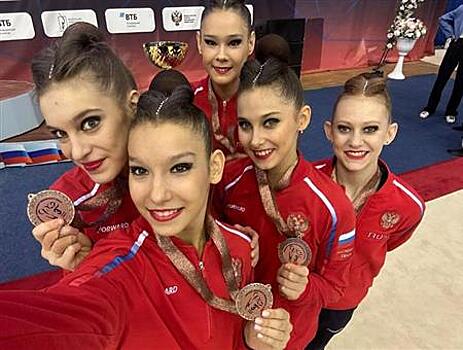 Самарская команда заняла призовое место на чемпионате ПФО по художественной гимнастике в Пензе